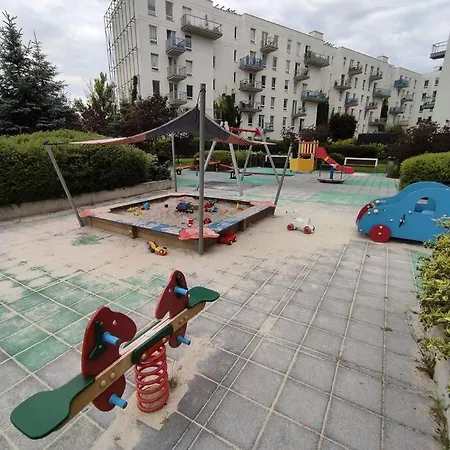 Urocze Mieszkanie Z Tarasem.gym.netflix.wifi Apartment Warsaw